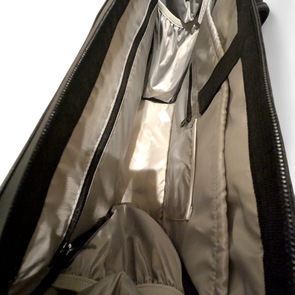 👜 Portland Gear Cascade Tote Black Leather NWT Portlandia Laptop Bag - Picture 4 of 10